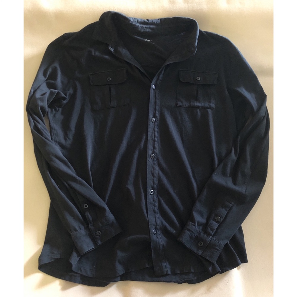 PRE-WORN WOMEN’S GAP BLACK COTTON BUTTON DOWN LONG SLEEVE SHIRT SIZE LARGE
